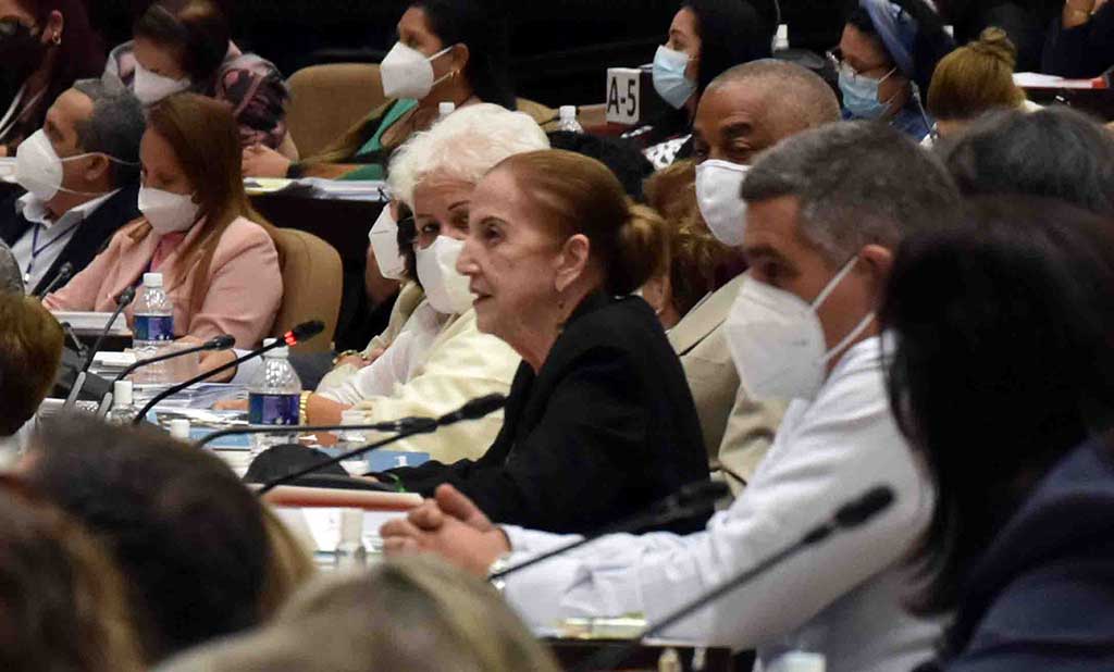 Parlamento cubano aprueba proyecto del Código de las Familias que se someterá a consulta popular